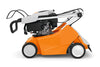Primo piano del manubrio dell'arieggiatore RL 540 di Stihl