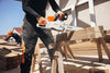 Particolare dell'impugnatura ergonomica della motosega STIHL MSA 160 C-B