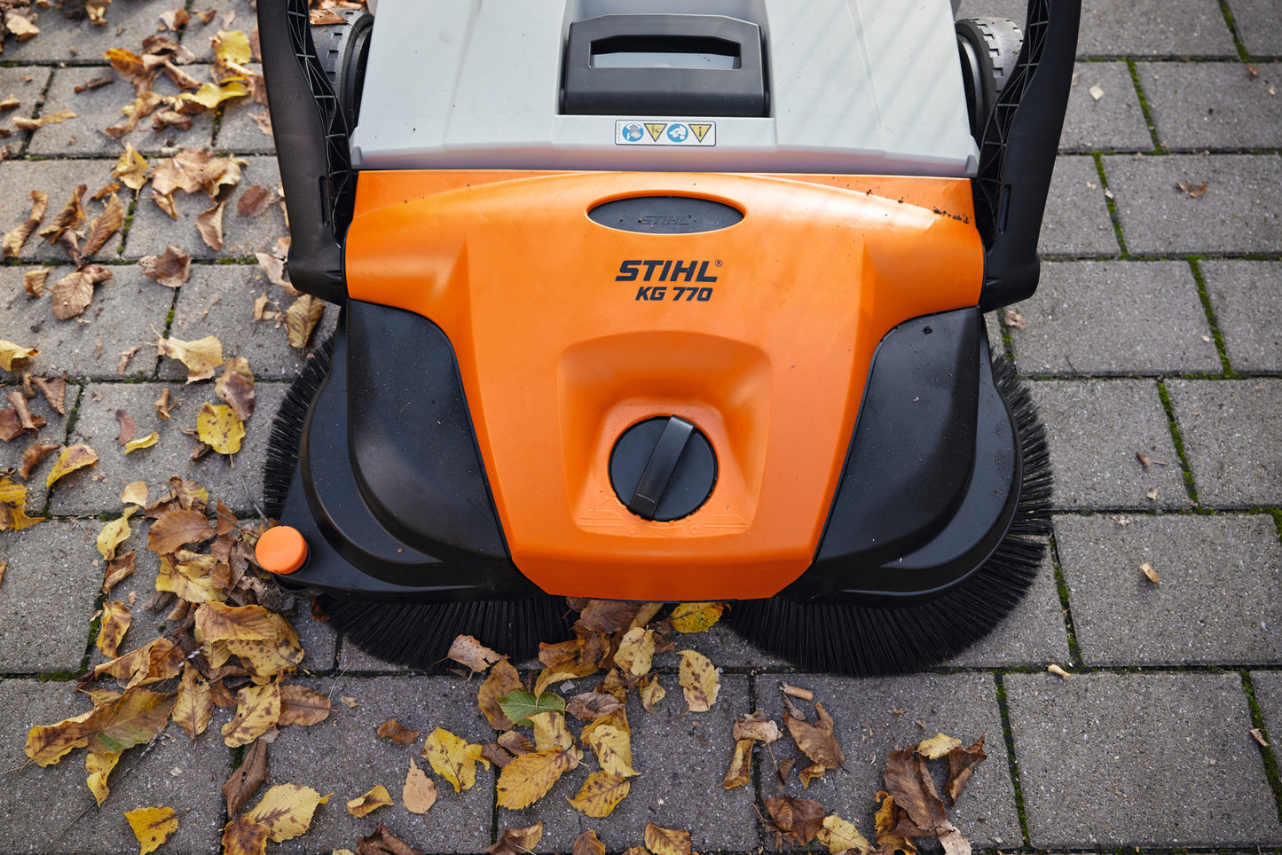 Visuale della struttura ergonomica della maniglia della Stihl KG 770