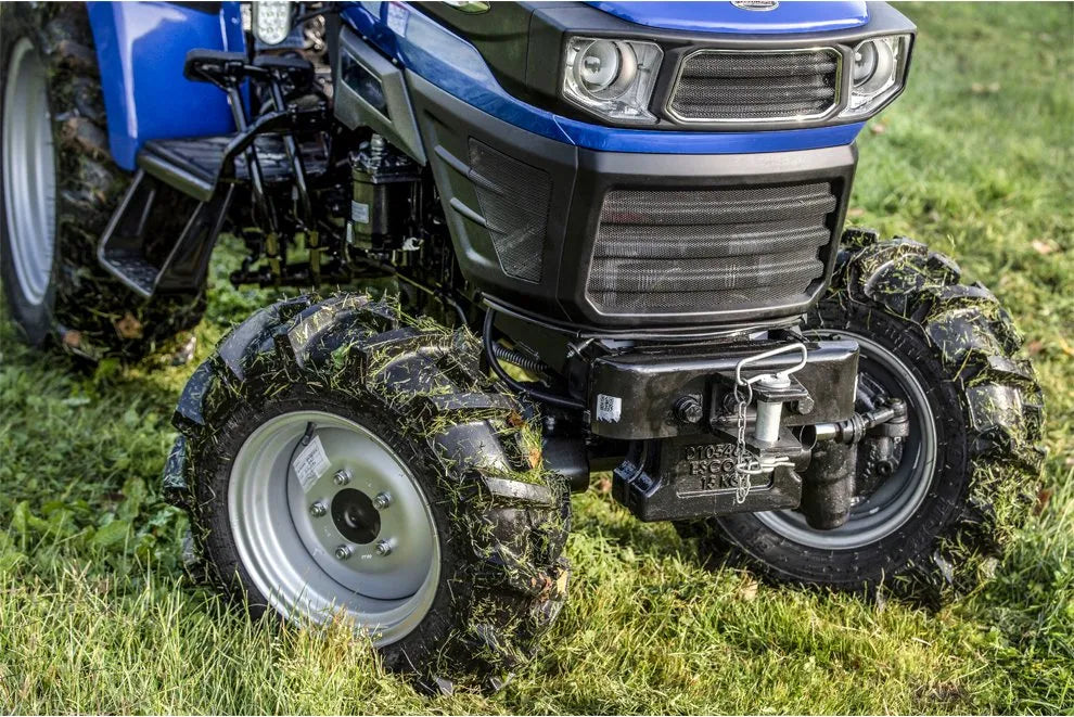 FARMTRAC 26 4RM – Trattore Compatto 25CV 4RM con Controllo Sforzo