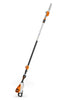 Potatore STIHL HTA 135 in azione su un albero
