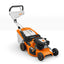 Vista frontale del tosaerba a scoppio Stihl RM 253 con specifiche tecniche visibili