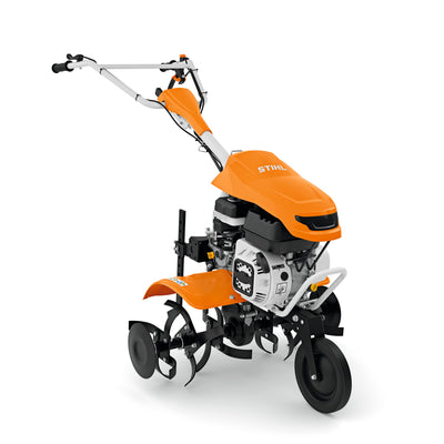 Vista anteriore della motozappa STIHL MH 600 in azione