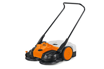 Prospettiva frontale della STIHL KGA 770 evidenziando sistema MultiClean