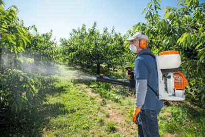 Dettaglio del motore dell'Atomizzatore STIHL SR 200 con evidenza della sua compattezza