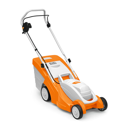 Vista laterale del tosaerba elettrico RME 339 di Stihl