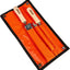 Set di utensili STIHL in custodia arancione con bordi neri, include due strumenti con manici in legno e lame metalliche. Ideale per la manutenzione e l'affilatura di attrezzi da giardinaggio e motoseghe. Accessorio pratico e portatile.