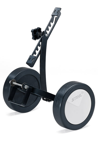 Carrello con Ruote - MM di Stihl su superficie erbosa